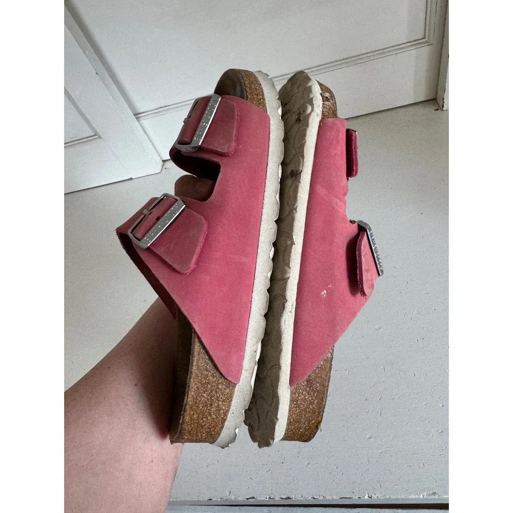 Birkenstock pink Arizona sandals size 38‎ (women's US 7-7.5)